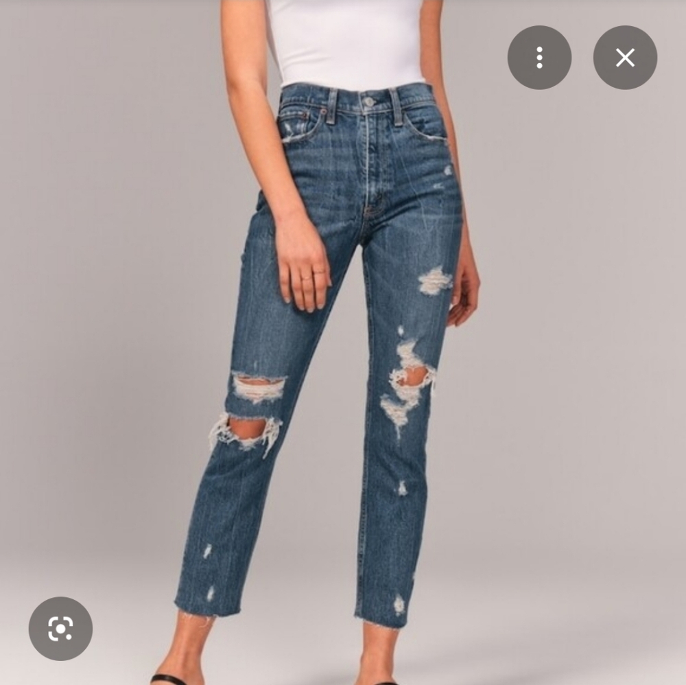 Abercrombie & Fitch The Mom High Rise Distressed Denim Straight Jeans 00